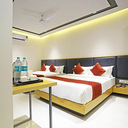 Hotel Apple Villa - Near Delhi Airport With Free Airport Transsfer Nova Deli Exterior foto