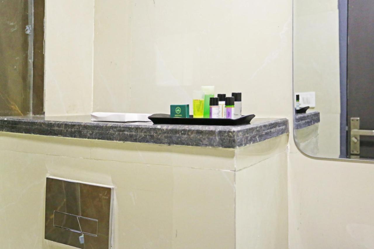 Hotel Apple Villa - Near Delhi Airport With Free Airport Transsfer Nova Deli Exterior foto