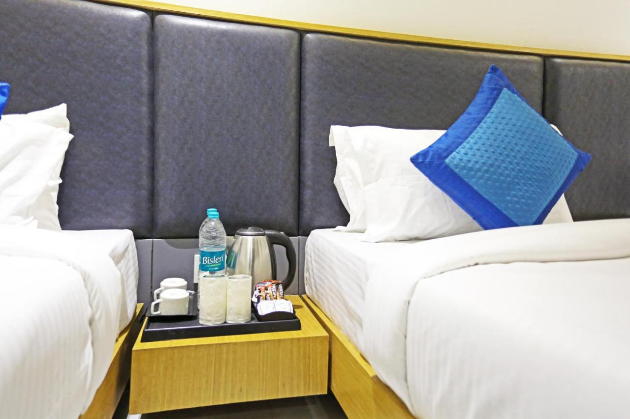 Hotel Apple Villa - Near Delhi Airport With Free Airport Transsfer Nova Deli Exterior foto