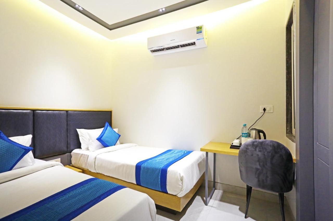 Hotel Apple Villa - Near Delhi Airport With Free Airport Transsfer Nova Deli Exterior foto