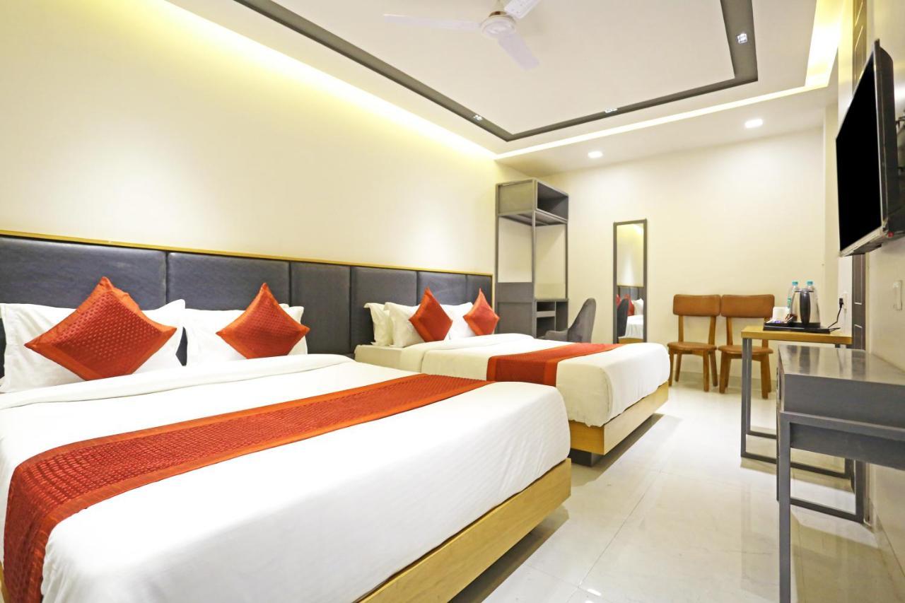 Hotel Apple Villa - Near Delhi Airport With Free Airport Transsfer Nova Deli Exterior foto
