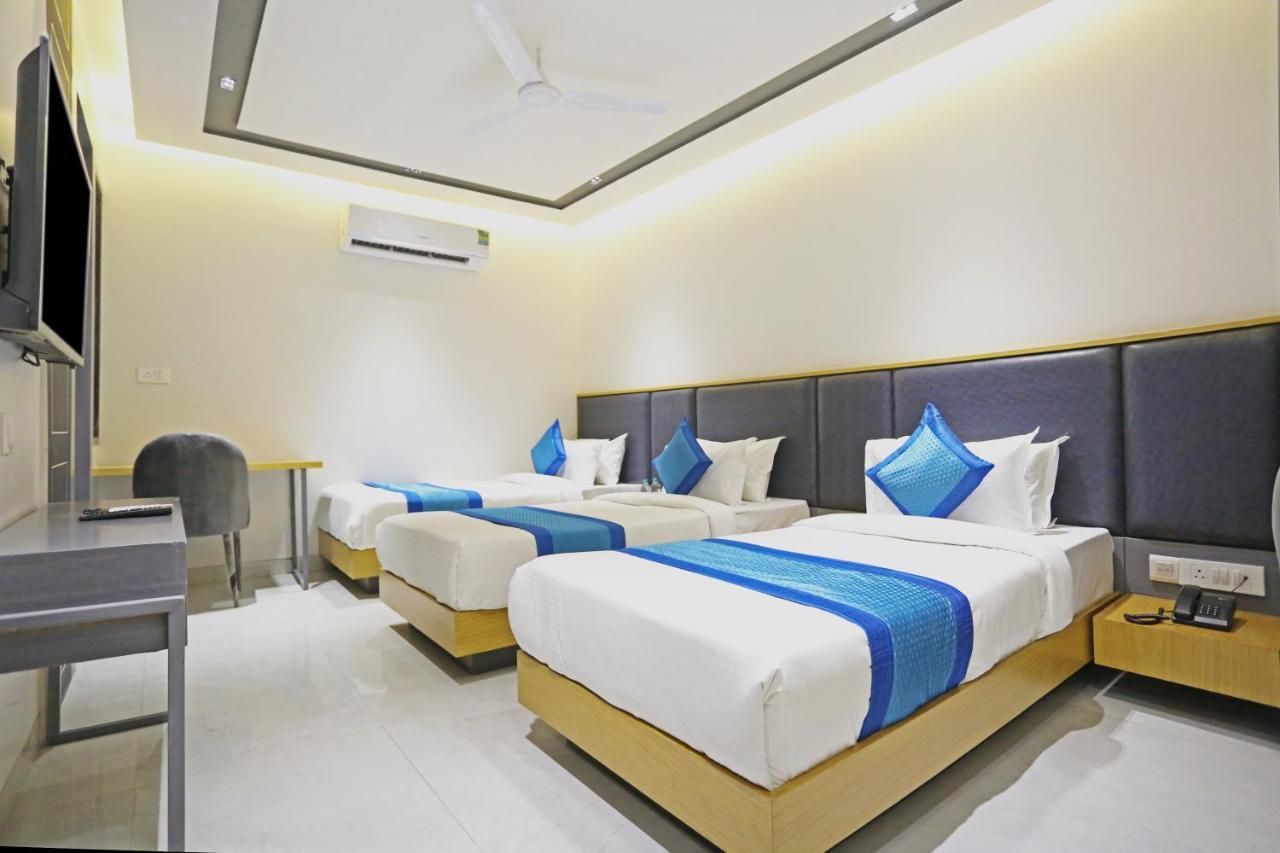 Hotel Apple Villa - Near Delhi Airport With Free Airport Transsfer Nova Deli Exterior foto