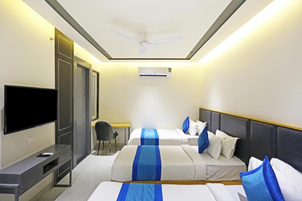 Hotel Apple Villa - Near Delhi Airport With Free Airport Transsfer Nova Deli Exterior foto