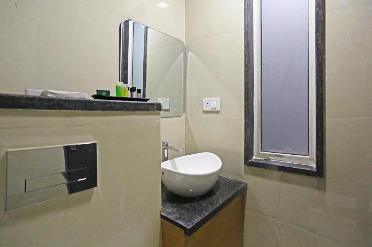Hotel Apple Villa - Near Delhi Airport With Free Airport Transsfer Nova Deli Exterior foto