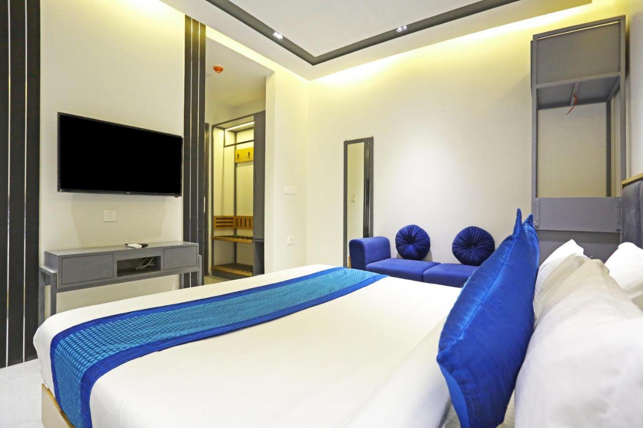 Hotel Apple Villa - Near Delhi Airport With Free Airport Transsfer Nova Deli Exterior foto