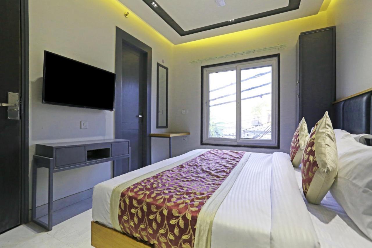Hotel Apple Villa - Near Delhi Airport With Free Airport Transsfer Nova Deli Exterior foto
