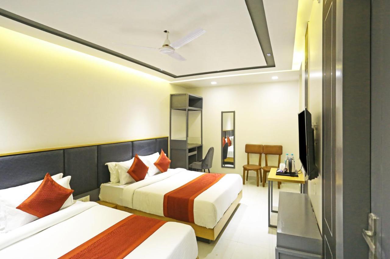 Hotel Apple Villa - Near Delhi Airport With Free Airport Transsfer Nova Deli Exterior foto
